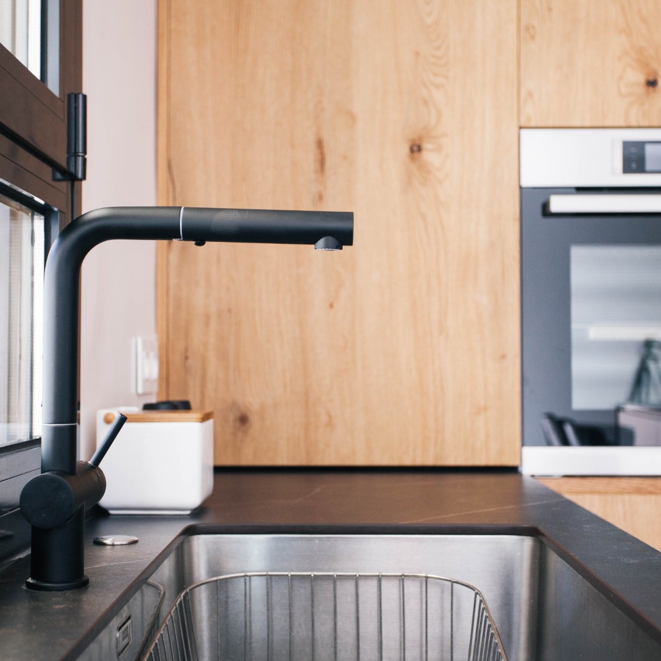 Muebles de Cocina madera de roble barnizada Barcelona